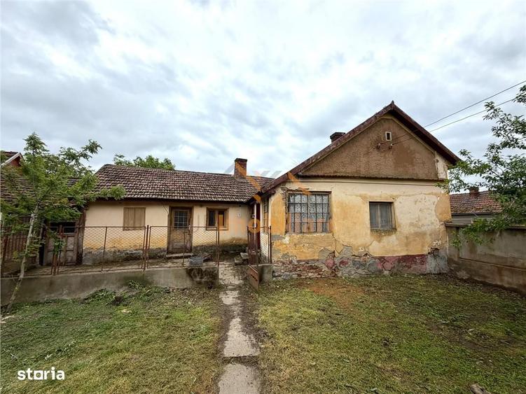 Casă cu 3 camere cu Teren 975 Mp în Tileagd