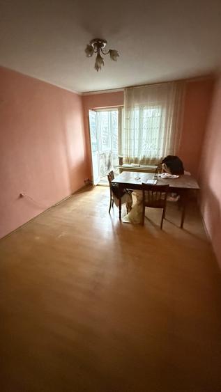 DECEBAL 2camere decomandate, clasic, etaj2! - 2