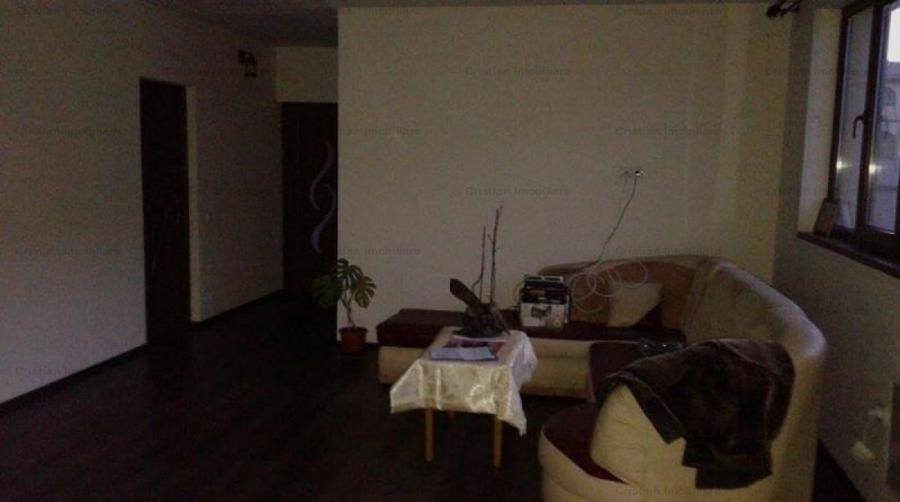 Vila P M 2014, Varsatura 160mp construiti, teren=1000mp - 8