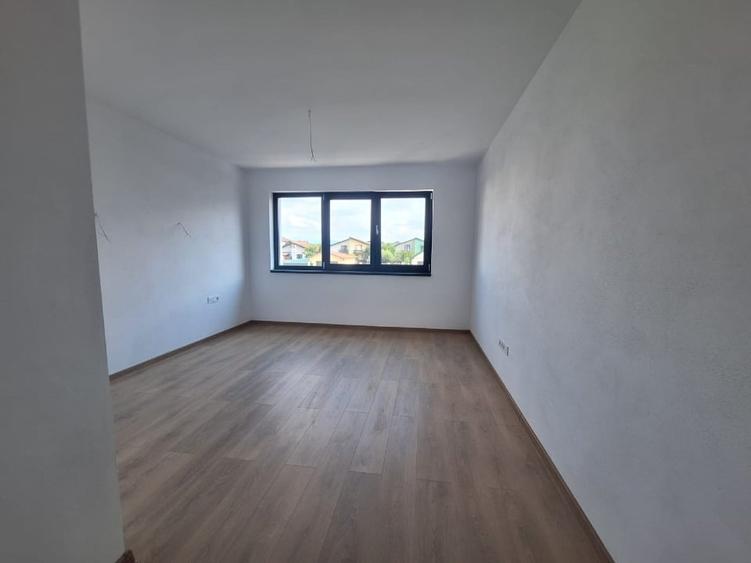 EXCLUSIVITATE! Casa tip duplex,  finisaje premium, curte, 2 locuri de parcare - 13