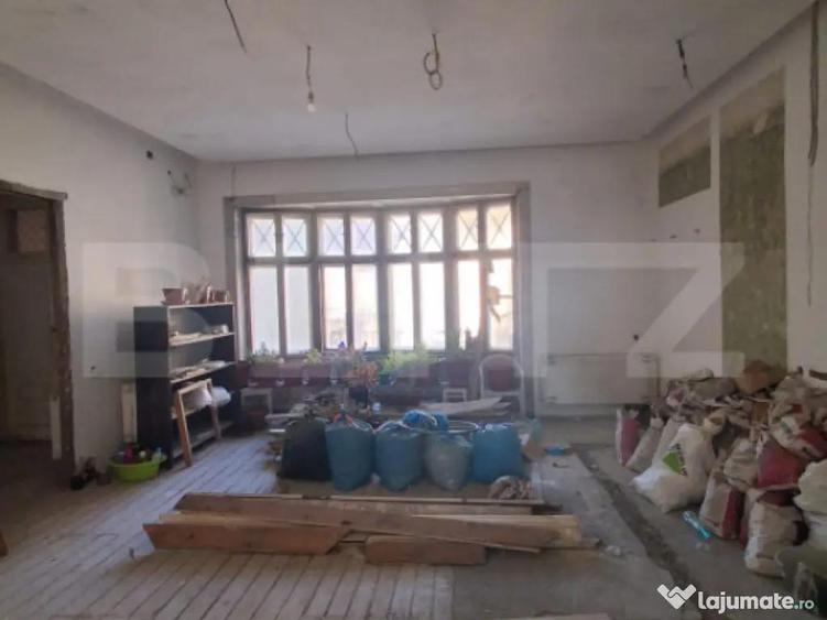 Spa?iu comercial 200 mp + acces pod 200 mp, 3 balcoane, la - 10