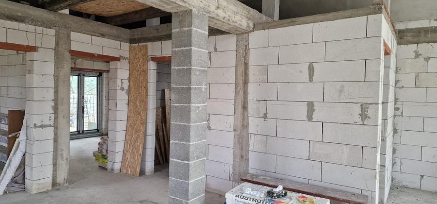 Casă individuală cu 3 camere cu Teren 2712 Mp în Oarda