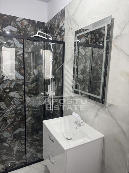 Duplex  despărțit prin garaj și camera tehnică în Giarmata - 18