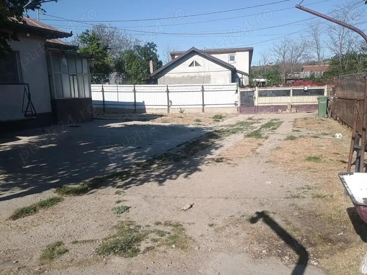 Casă cu 3 camere cu Teren 2476 Mp în Poșta Câlnău