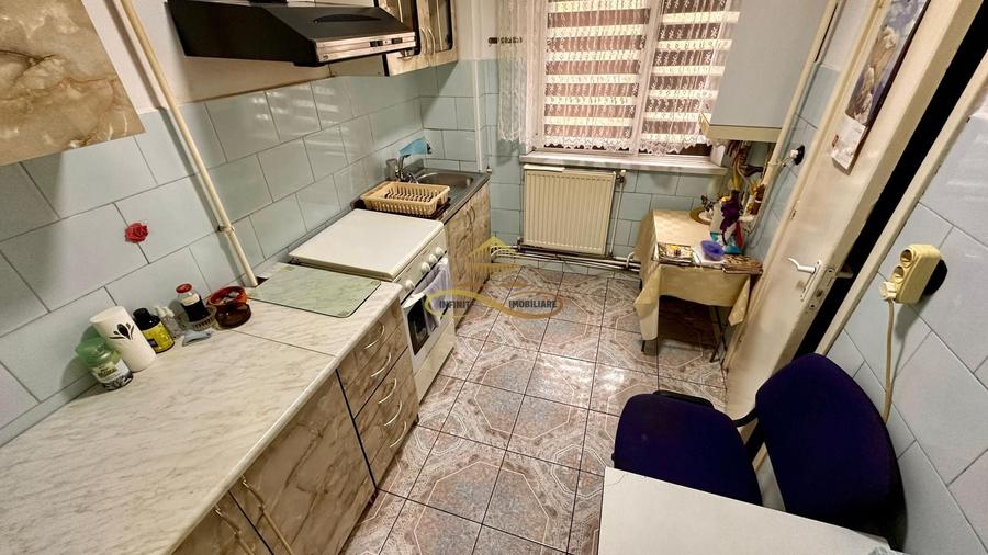 Apartament cu 3 camere, mobilat în Cornișa