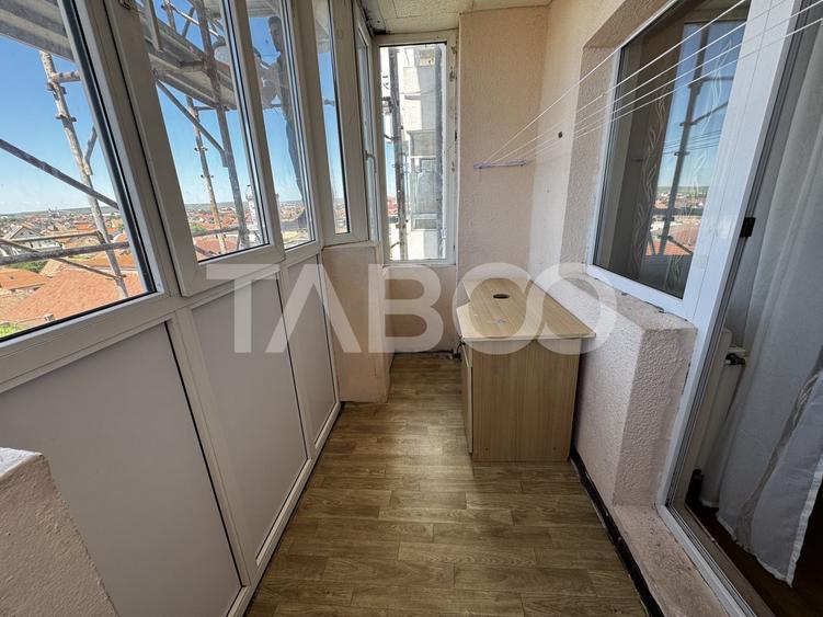 Apartament decomandat 3 camere 74 mpu 2 balcoane lift Terezian Sibiu - 11