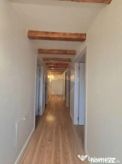 Casă cu 4 camere cu Teren 1165 Mp în Gologanu