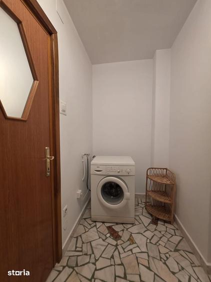 Apartament cu 3 camere decomandat în Drumul Taberei