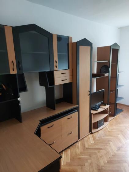 Inchiriez apartament 3 camere ultracentral, 280 Euro - 8