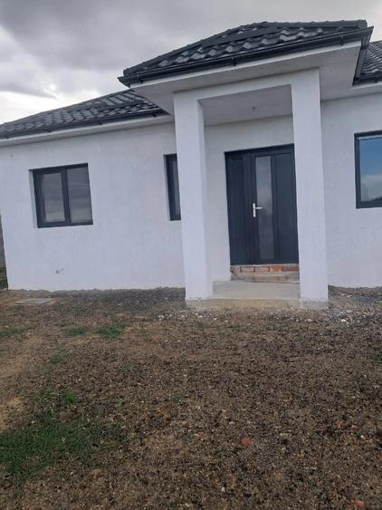 Casă cu Teren 619 Mp în Central