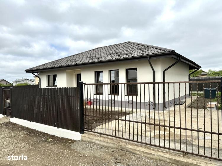 Casă cu 3 camere în Valea Lupului