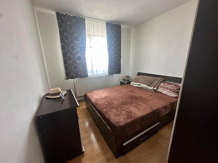 Apartament cu 3 camere decomandat în Unirii