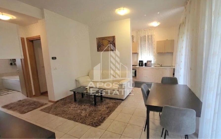 Apartament cu 3 camere semidecomandat în Exterior Vest