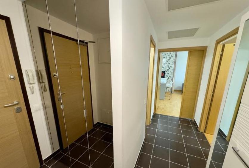 Apartament cu 2 camere decomandat în Splaiul Unirii