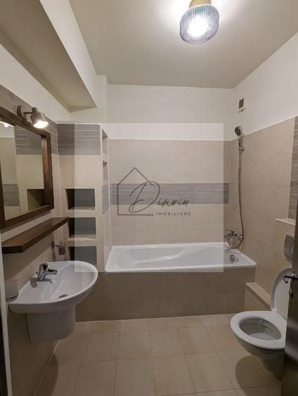 Apartament cu 3 camere decomandat, mobilat în Central