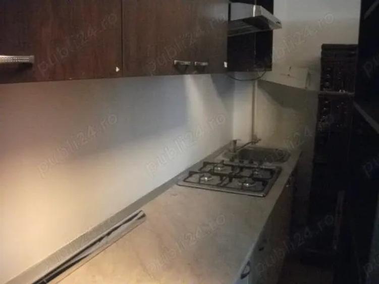 Casă cu 5 camere cu Teren 500 Mp în Central