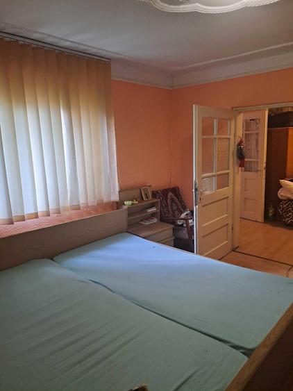 Casă cu 4 camere în Posada