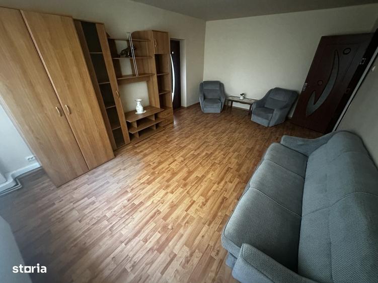 DE VANZARE: Apartament + Spatiu Comercial cart 1 Mai - 10