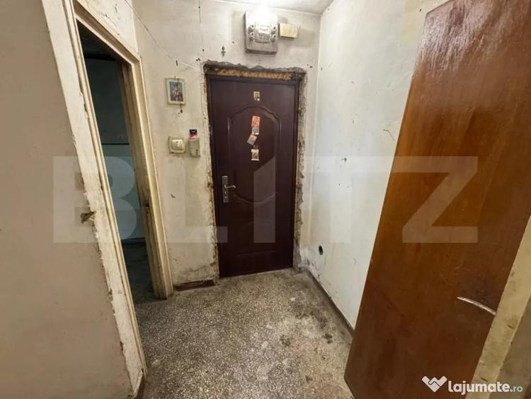 Apartament cu 2 camere semidecomandat în Gojdu