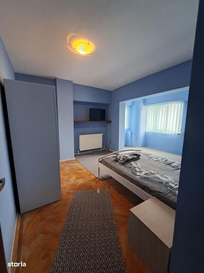 Apartament cu 4 camere în Ultracentral