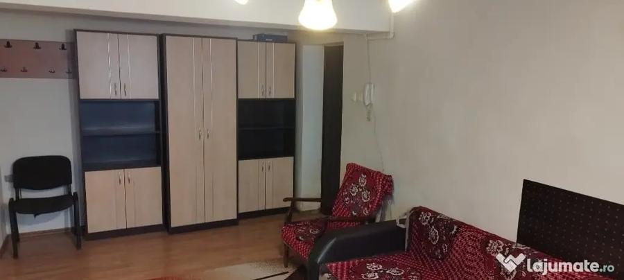 Garsonieră decomandată în Zorilor
