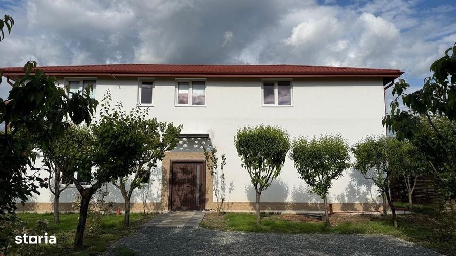 Casă cu 4 camere cu Teren 600 Mp în Ghermănești