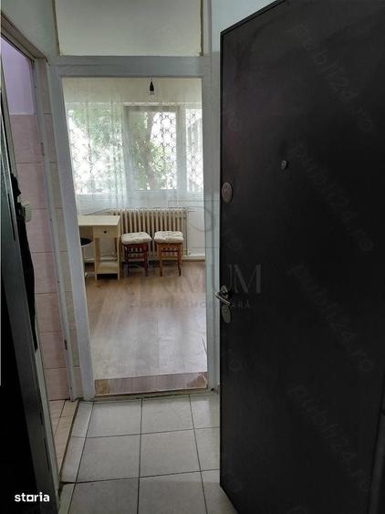 Garsonieră decomandată în Complex Studențesc
