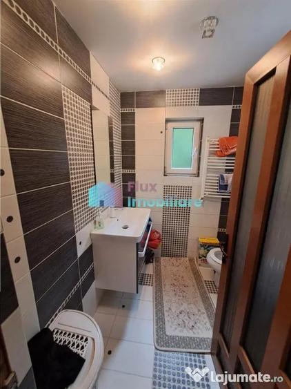 Casă cu 7 camere cu Teren 2000 Mp în Șcheia