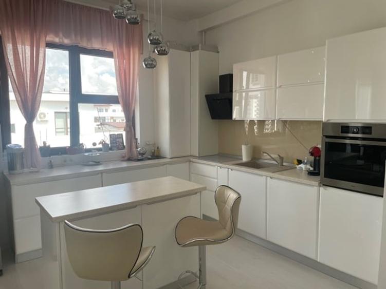 Apartament cu 3 camere decomandat în Mihai Viteazul