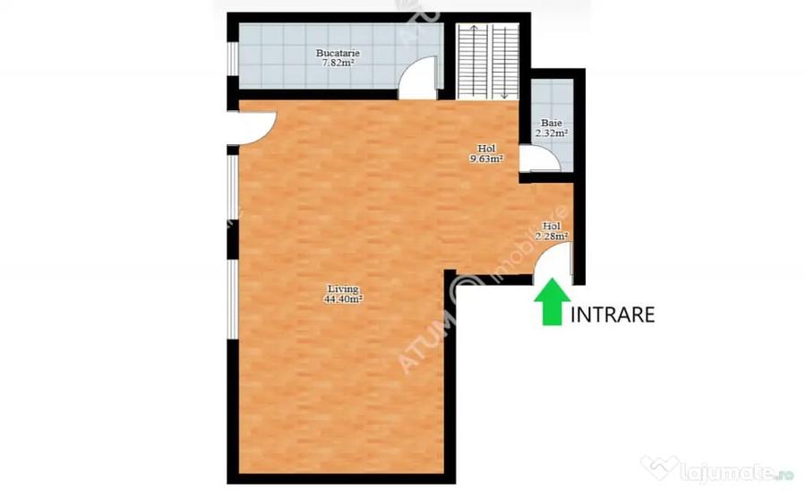 Casă cu 4 camere cu Teren 250 Mp în Central