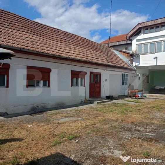 Casă cu 7 camere cu Teren 428 Mp în Unirii
