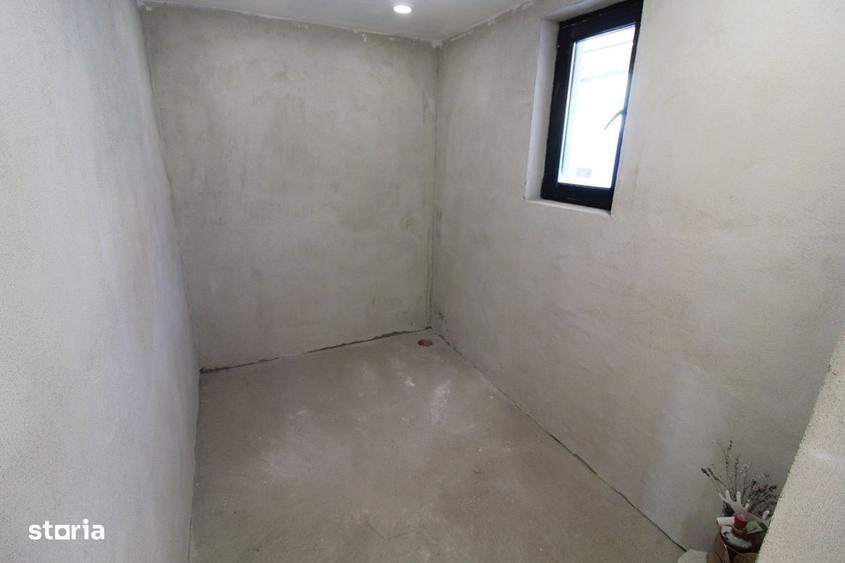 Casă cu 4 camere în Răcăștia