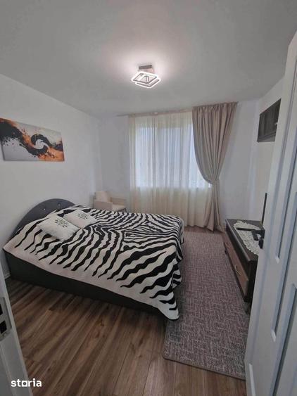 Apartament cu 4 camere decomandat în Central