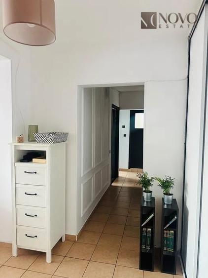 Apartament cu 3 camere decomandat, mobilat în Berceni
