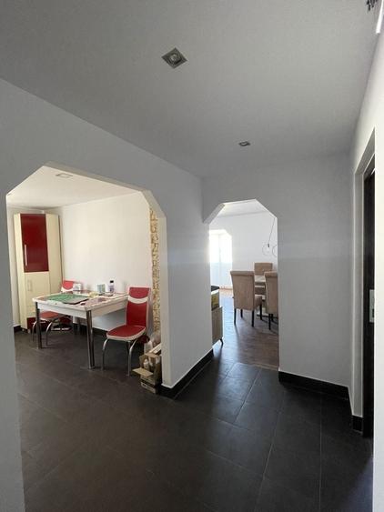 Apartament cu 3 camere decomandat în Fălticeni