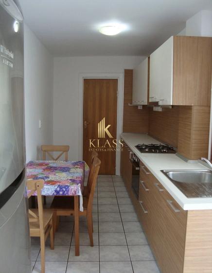 Apartament cu 4 camere decomandat, mobilat în Kiseleff