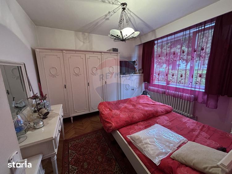 Apartament cu 3 camere în Valea Roșie