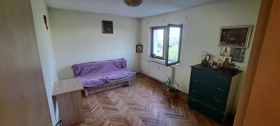 Basarabia, 3 minute metrou Costin Georgian - 2