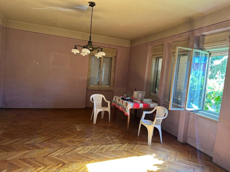 Apartament la casa 4 camere - 427 mp teren - zona str. Octavian Goga - 3