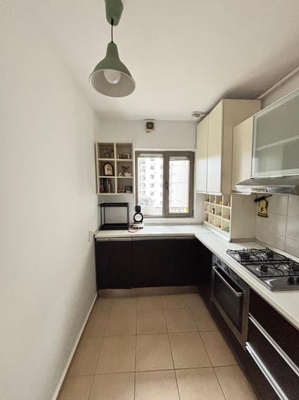 Planorama,Colentina,ap.2 camere, et.5,60mp,mobilat modern,loc parcare 650euro - 1
