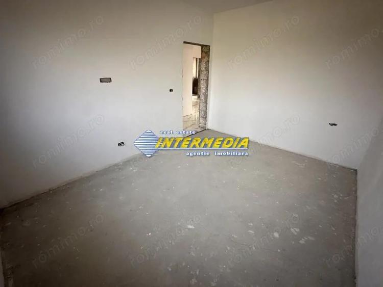 Casa Noua pe un nivel cu 4 camere cu terasa si toate utilitatile - 11