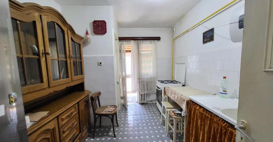 Apartament 3 camere - Targu Jiu, Strada Castanilor - 4