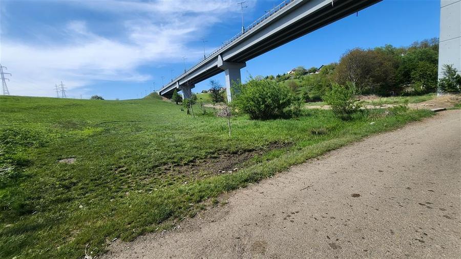 Teren Intravilan 4438 mp Intrare in Suceava! De Vanzare 0727817187 - 2