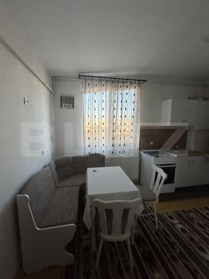 Apartament de vanzare, semidecomandat, cu 2 camere, 50 mp | Piata 1 mai - 2