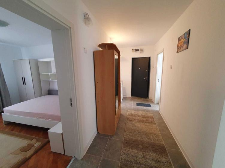 Inchiriez apartament 3 camere/UNIRII - 1