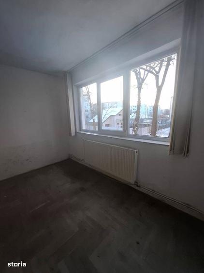 De vanzare apartament cu 2 camere si balcon, 38.000 euro - 2