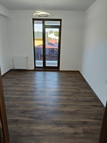 Proprietar,vând vila nouă,zona Cora Brătianu Constanța - 9