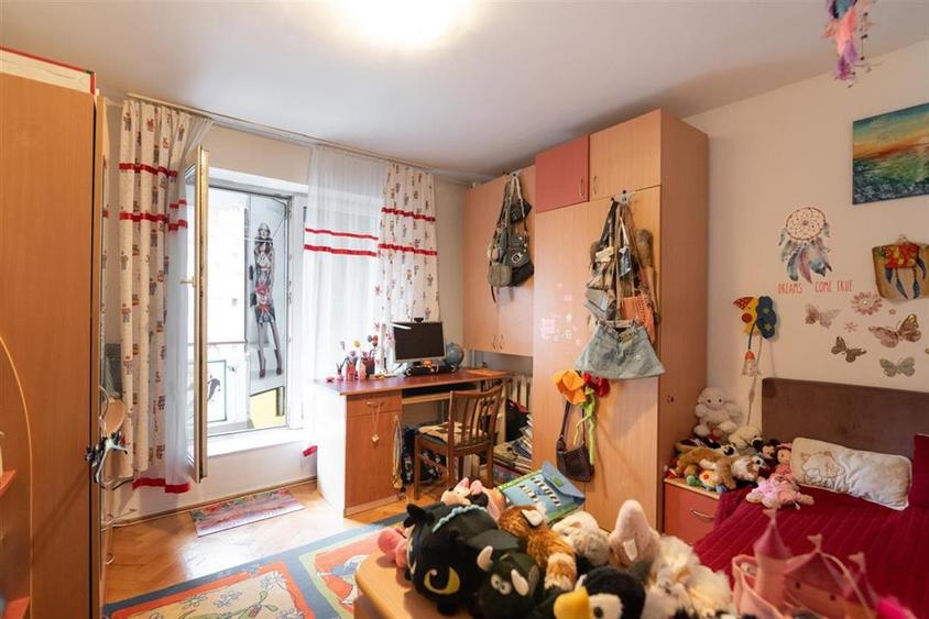 RECO Apartament 4 camere, decomandat, Bloc cu lift, Etajul 3, sub 1300 euro mp - 7