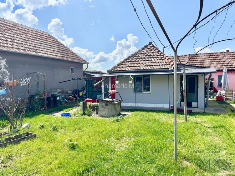 Casa de vanzare, curte comuna, zona Cal. Clujului