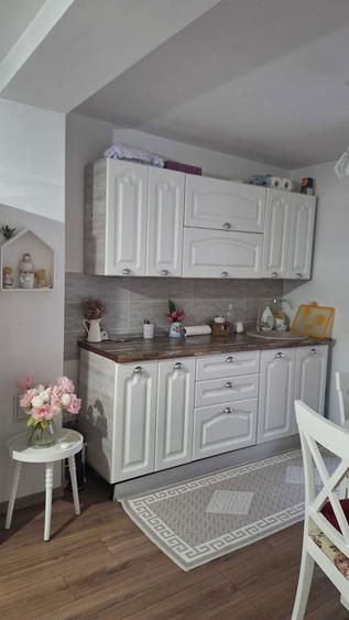 Vand apartament, 2 camere, etajul 1 - 4
